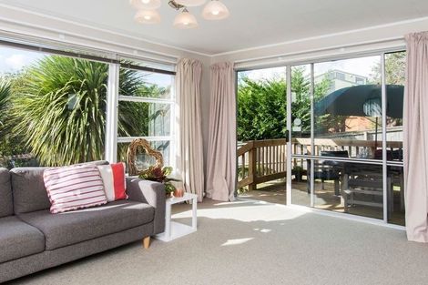 Photo of property in 27 John Gill Road, Shelly Park, Auckland, 2014