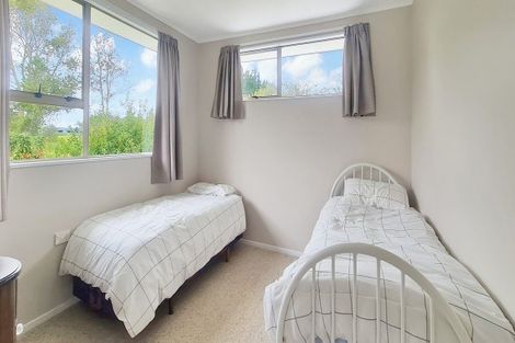 Photo of property in 24 Oaklea Avenue, Marton, 4710