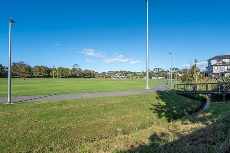 Photo of property in 111 Sycamore Drive, Sunnynook, Auckland, 0620