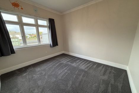 Photo of property in 608 Queen Street East, Levin, 5510