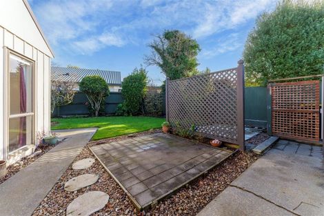 Photo of property in 2/15 Tulloch Place, Papanui, Christchurch, 8052