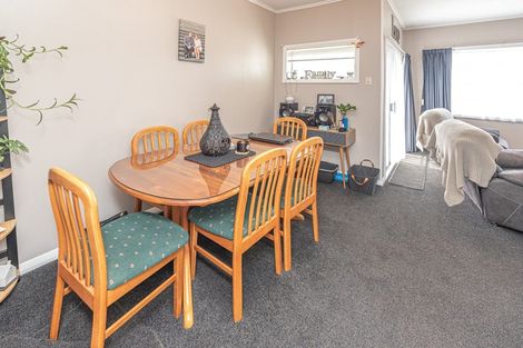 Photo of property in 27 Roberts Avenue, Aramoho, Whanganui, 4500