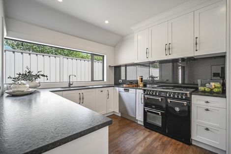 Photo of property in 127 Arataki Road, Havelock North, 4130