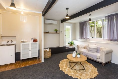 Photo of property in 67 Elmslie Road, Pinehaven, Upper Hutt, 5019