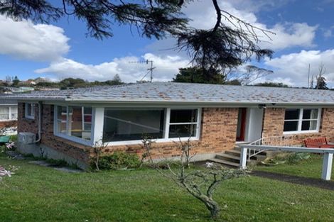 Photo of property in 1/8 Battle Place, Glenfield, Auckland, 0629