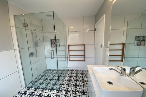 Photo of property in 10 Surrey Street, Picton, 7220