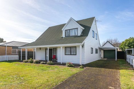 Photo of property in 8 Kauri Place, Tairua, 3508