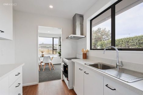 Photo of property in 11 Channel Place, Aranui, Christchurch, 8061