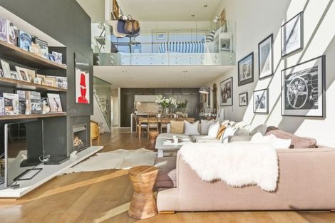 Photo of property in 12 Holly Road, St Albans, Christchurch, 8014