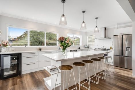 Photo of property in 19 Clovelly Road, Bucklands Beach, Auckland, 2012