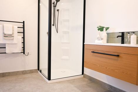 Photo of property in 2 Samuel Place, Terrace End, Palmerston North, 4410