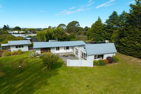 Photo of property in 2552 West Coast Road, Kirwee, Darfield, 7571