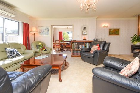 Photo of property in 65 Park Road, Carterton, 5713