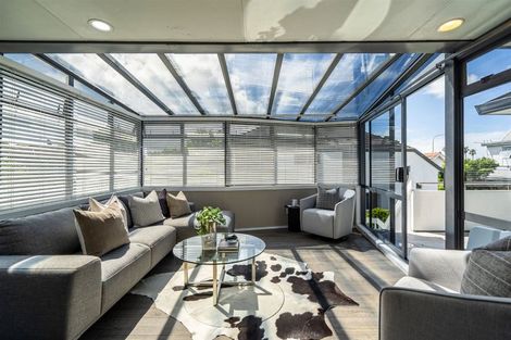 Photo of property in 1/1 Harley Road, Takapuna, Auckland, 0622