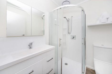 Photo of property in 5 Norfolk Road, Stanmore Bay, Whangaparaoa, 0932