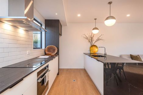 Photo of property in 2/27 Springfield Road, St Albans, Christchurch, 8014