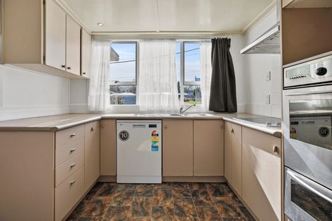 Photo of property in 9 Raroa Road, Paeroa, 3600