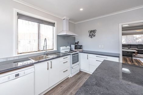 Photo of property in 87 Carlton Avenue, Tawhero, Whanganui, 4501