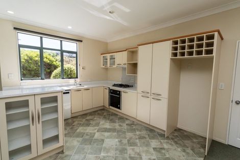 Photo of property in 43 Amesbury Drive, Churton Park, Wellington, 6037