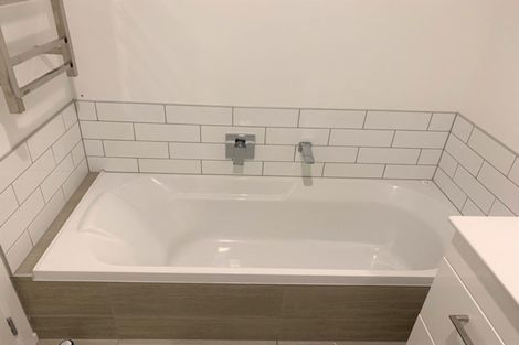 Photo of property in 11/19 Ruakiwi Road, Hamilton Lake, Hamilton, 3204