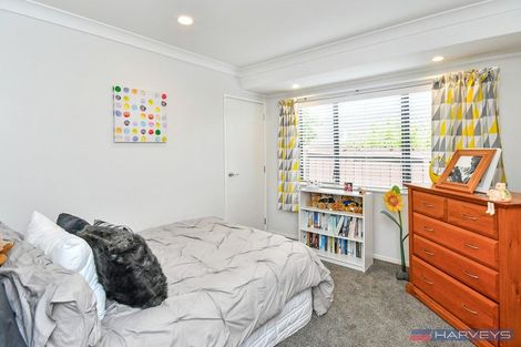 Photo of property in 49 Kuripaka Crescent, The Gardens, Auckland, 2105