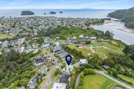 Photo of property in 121 Pacific View Drive, Whangamata, 3620