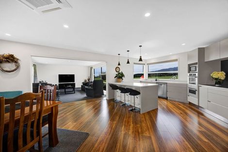 Photo of property in 253 Lwr Pitone Road, Pitone, New Plymouth, 4374