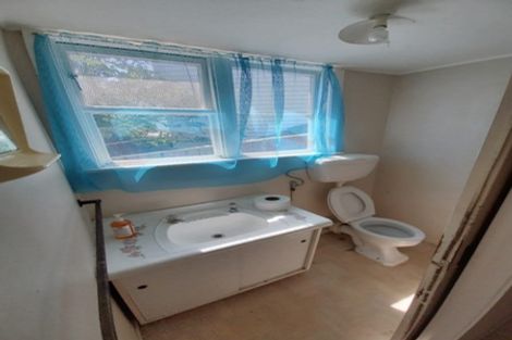 Photo of property in 93 Monorgan Road, Strathmore Park, Wellington, 6022