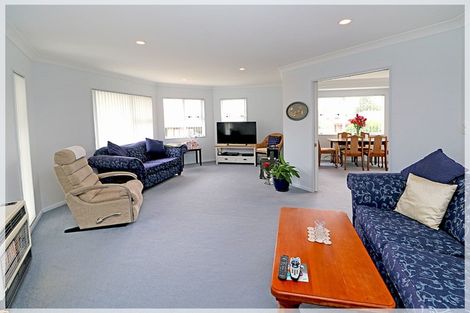 Photo of property in 2 Meretini Place Foxton Horowhenua District