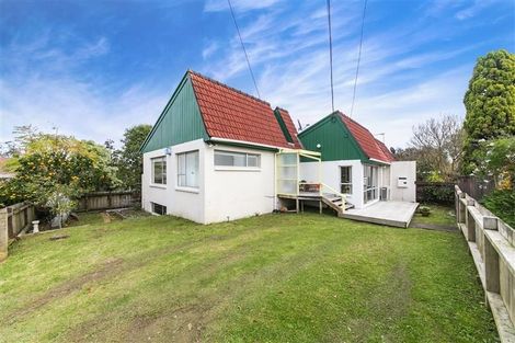 Photo of property in 2/147 Chivalry Road, Glenfield, Auckland, 0629