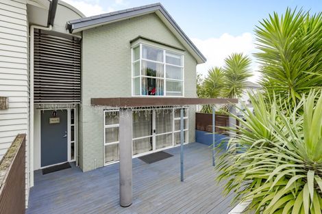 Photo of property in 71 The Track, Takanini, 2112