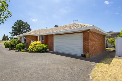 Photo of property in 53 Matapihi Road, Mount Maunganui, 3116