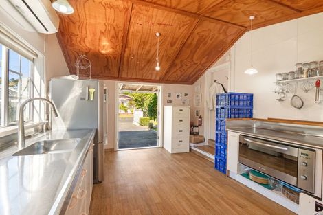 Photo of property in 6 Gibson Street, Aramoho, Whanganui, 4500