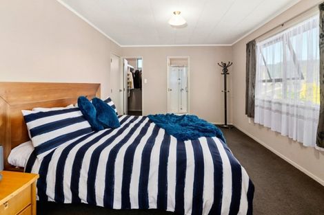 Photo of property in 17 Te Ana Place, Lynmore, Rotorua, 3010