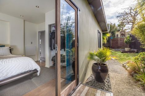 Photo of property in 35 Neptune Avenue, Beach Haven, Auckland, 0626