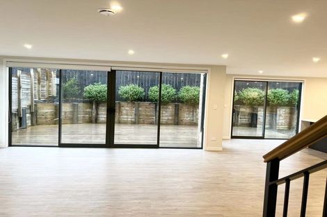 Photo of property in 22a Dallinghoe Crescent, Milford, Auckland, 0620