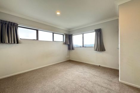 Photo of property in 6 Port Lane, Whitby, Porirua, 5024