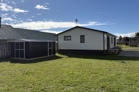 Photo of property in 37 Te Iwiheke Place, Turangi, 3334