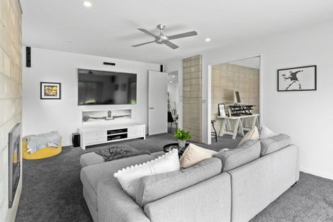 Photo of property in 24 Okarito Avenue, Levin, 5510