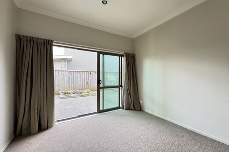 Photo of property in 6 Port Lane, Whitby, Porirua, 5024