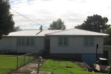 Photo of property in 33 Smythe Road, Henderson, Auckland, 0612
