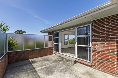 Photo of property in 98a Arran Road, Browns Bay, Auckland, 0630