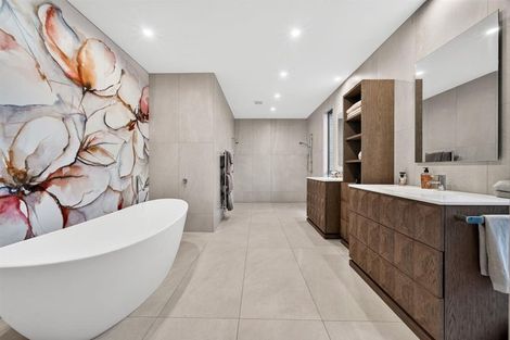 Photo of property in 29 Cecil Road, Milford, Auckland, 0620