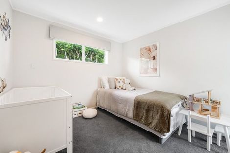 Photo of property in 19 Clovelly Road, Bucklands Beach, Auckland, 2012