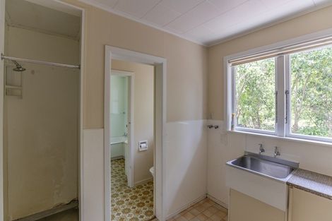 Photo of property in 12 Domain Road, Waipawa, 4210