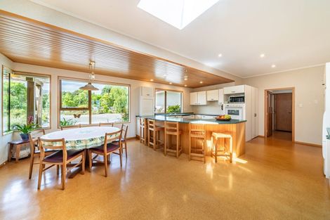 Photo of property in 298b Paekakariki Hill Road, Paekakariki Hill, Porirua, 5381