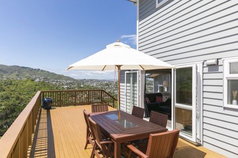 Photo of property in 86 Downing Street, Crofton Downs, Wellington, 6035