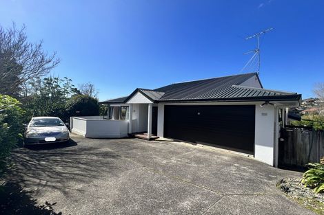 Photo of property in 2/5 Pelican Lane, Unsworth Heights, Auckland, 0632