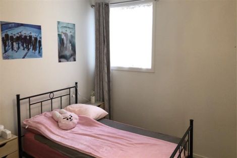 Photo of property in 505 Featherston Street, Roslyn, Palmerston North, 4414