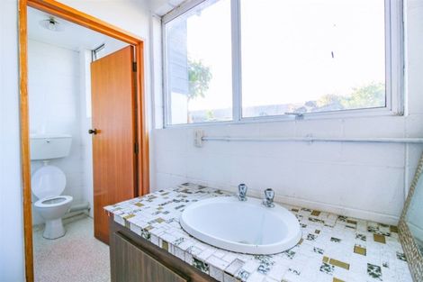 Photo of property in 16 Swinbourne Street, Waverley, 4510